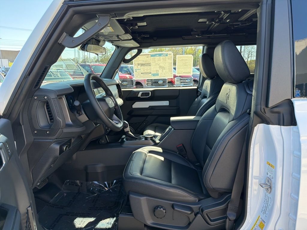 New 2026 Oxford White Ford Badlands® image 10