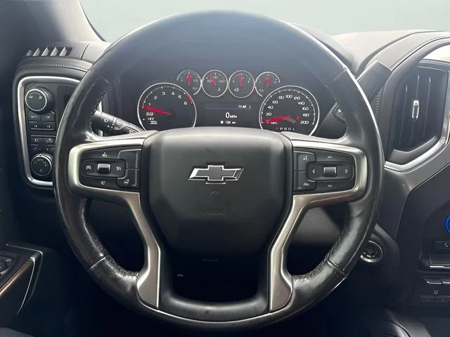 Used 2019  Chevrolet LT Trail Boss image 12