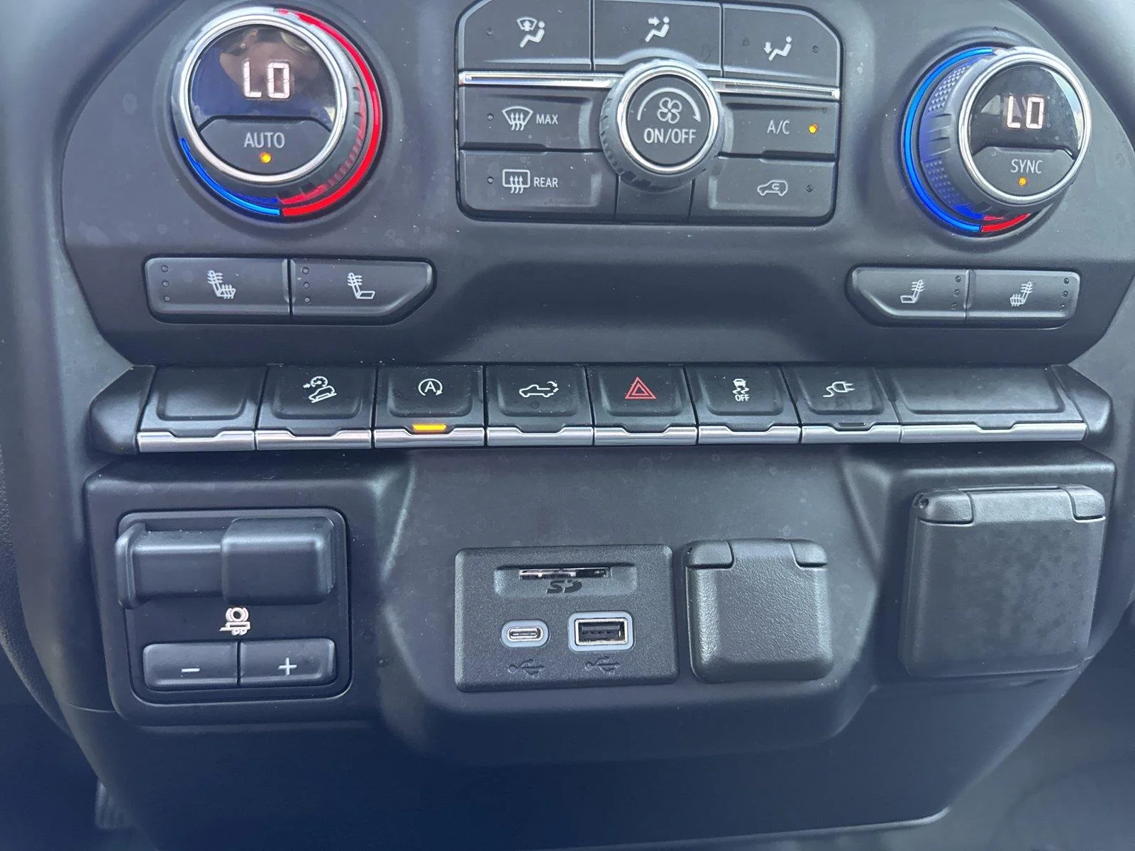 Used 2022 SATIN STEEL METALLIC Chevrolet LT image 29