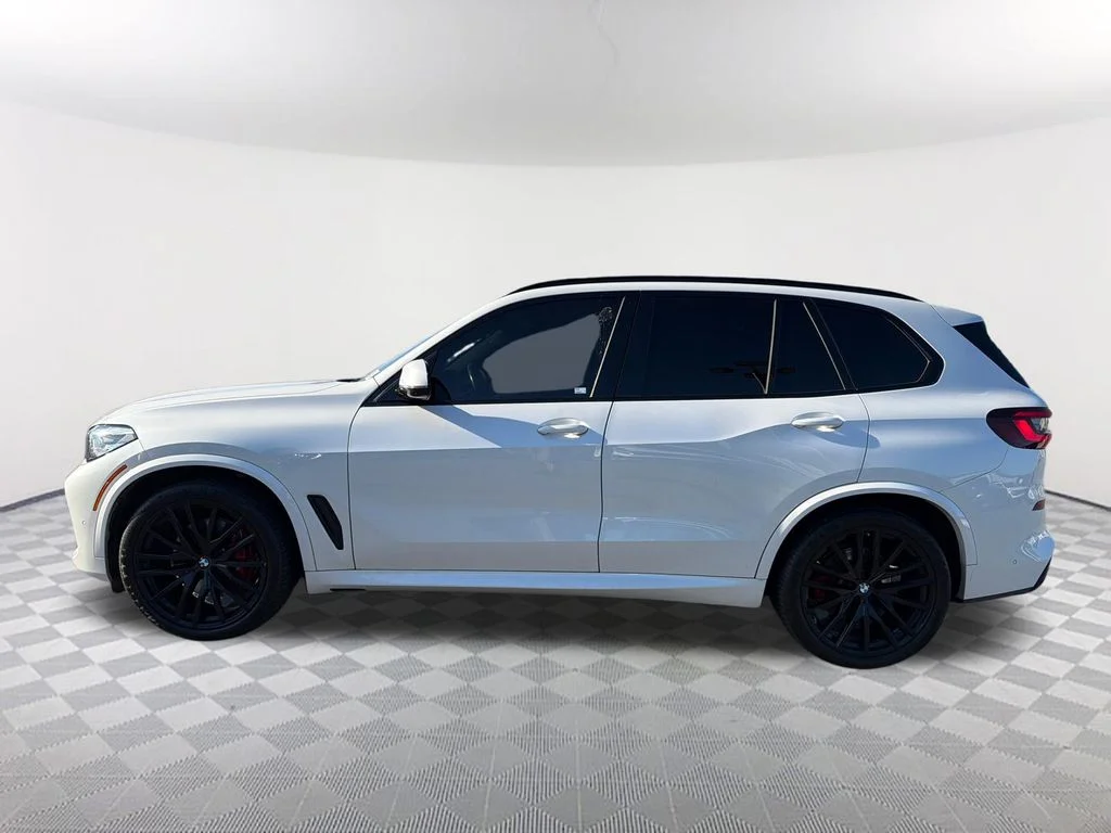 Used 2023 White BMW xDrive40i image 8