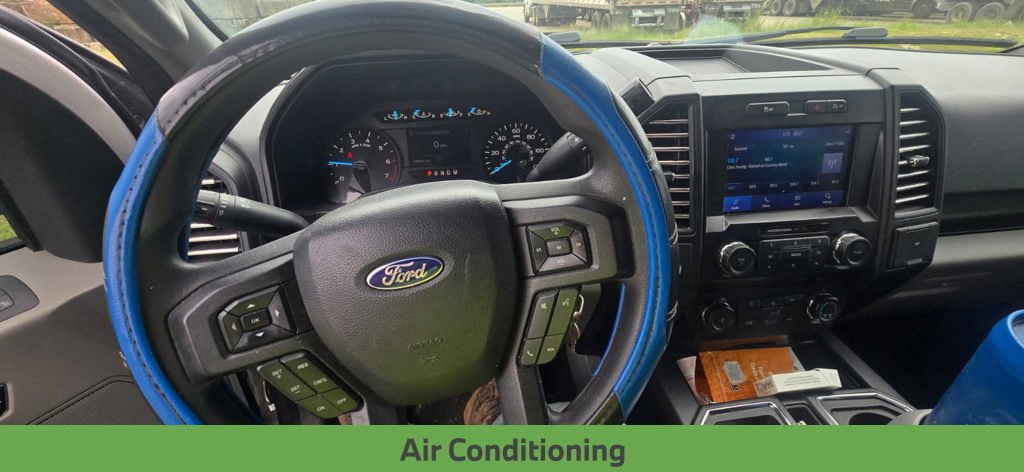Used 2020 White Ford XL image 15