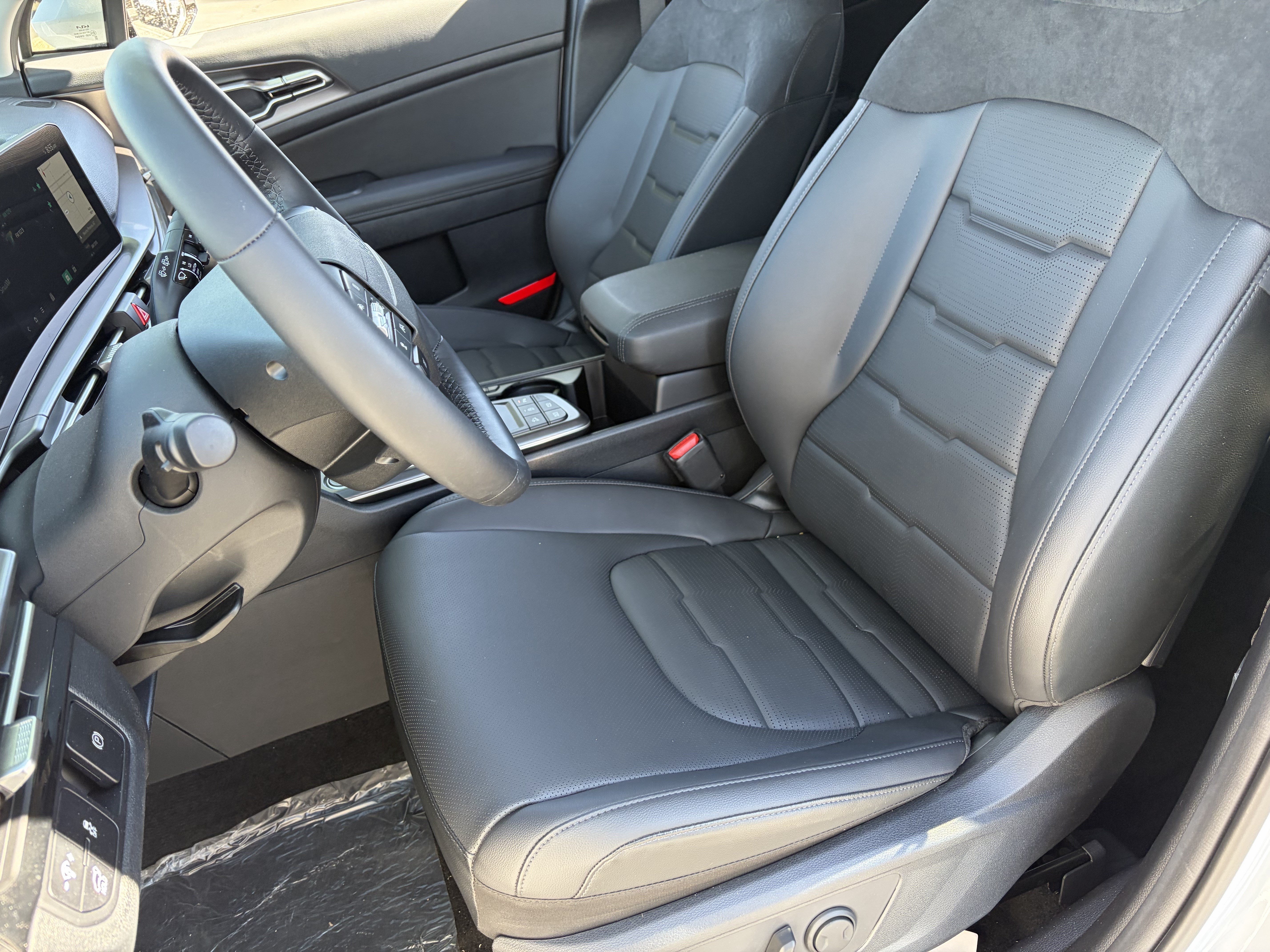 New 2026 Glacial White Pearl Kia SX Prestige image 18