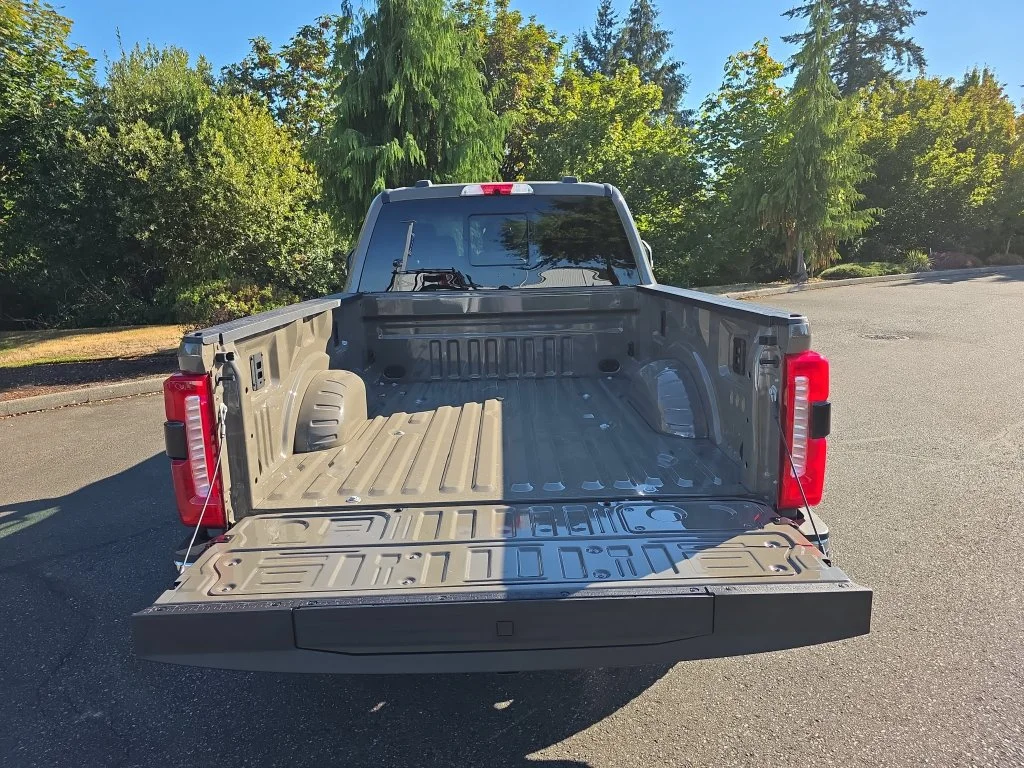 New 2026 Gray Ford Lariat image 27