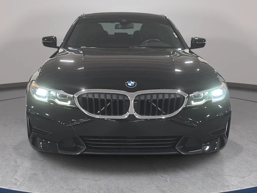 Used 2022 Jet Black BMW 330i image 3