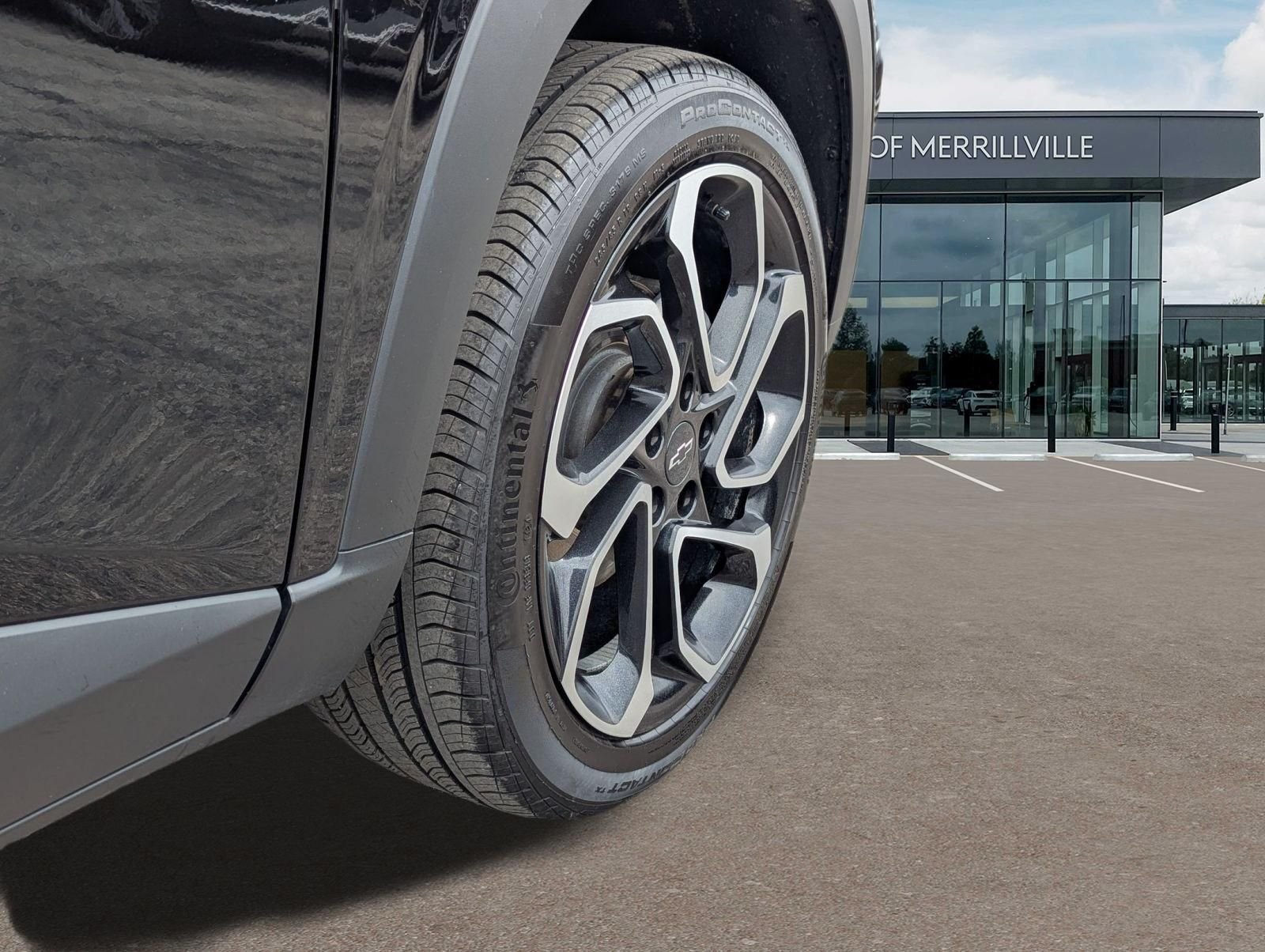 Used 2025 Black Chevrolet 2RS image 23
