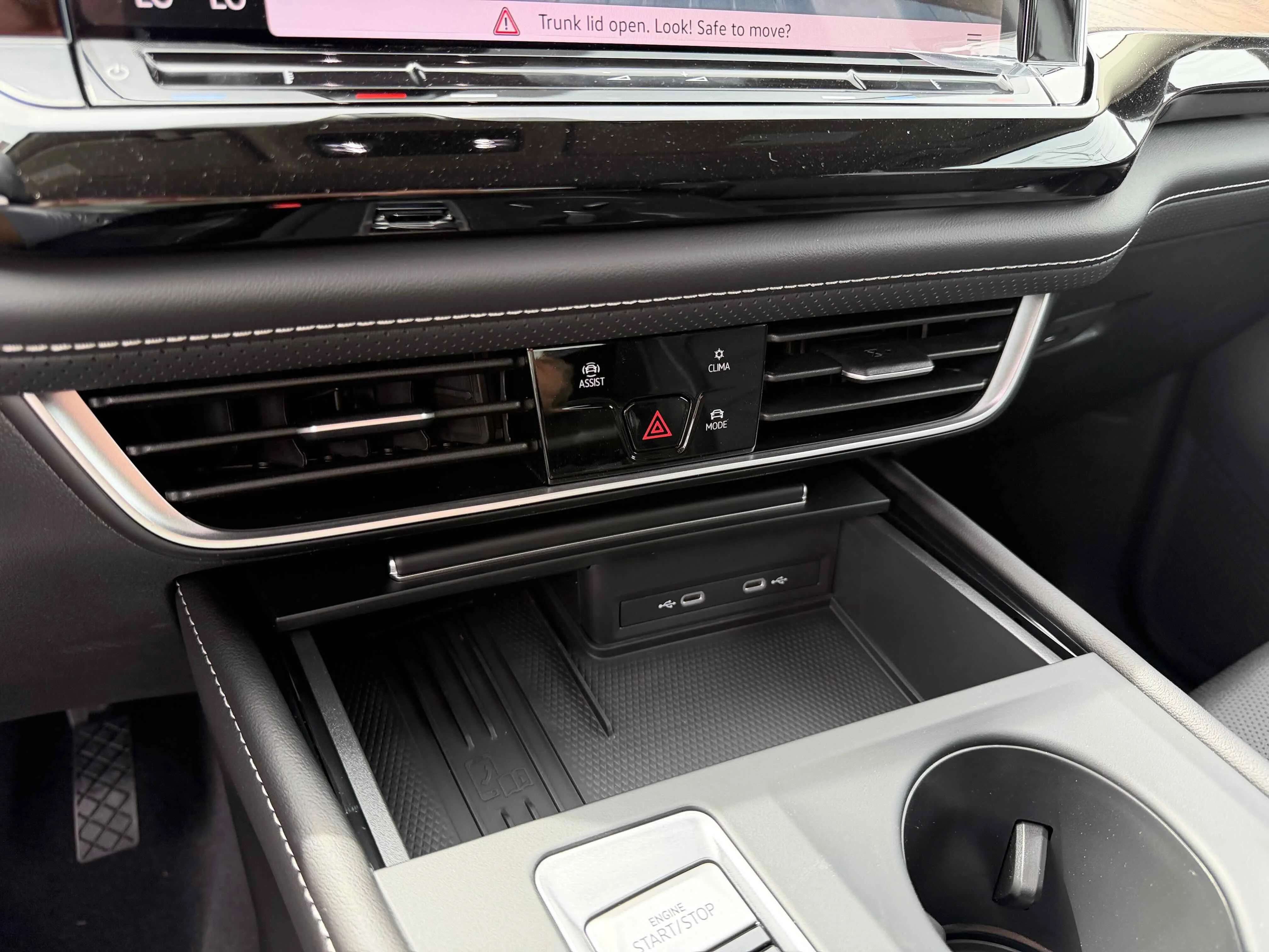 New 2026 Opal White Volkswagen 2.0T SE image 22