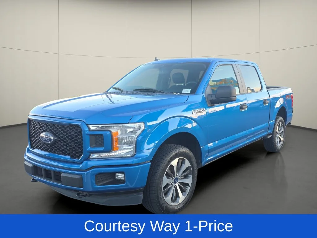 Used 2020 Blue Ford XL image 4