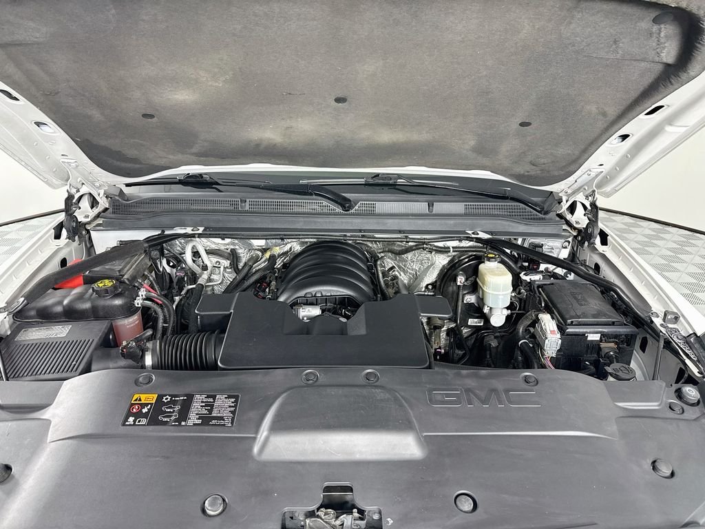 Used 2016 White GMC Denali image 33