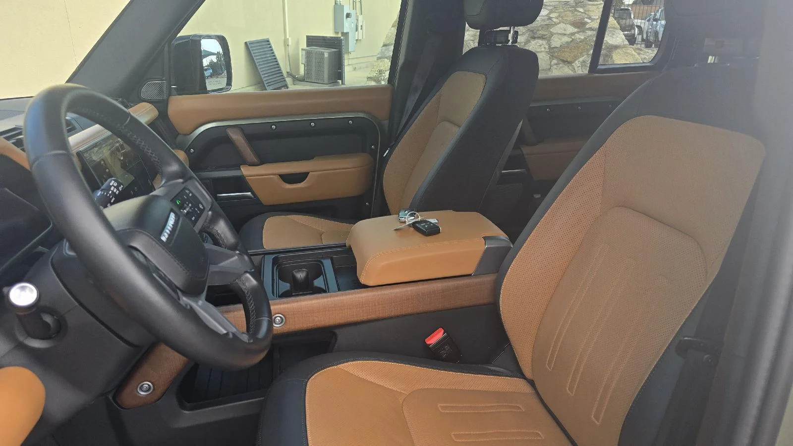 Certified Used 2024 Pangea Green Land Rover X P400 image 7