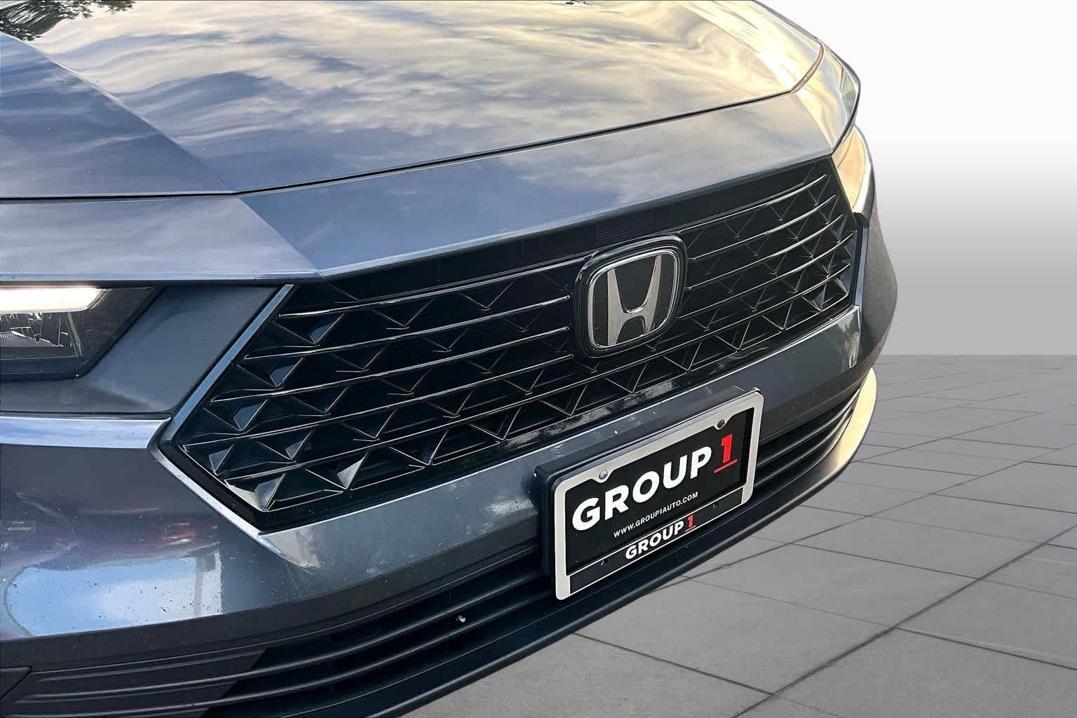 Used 2024 Meteorite Gray Metallic Honda LX image 28