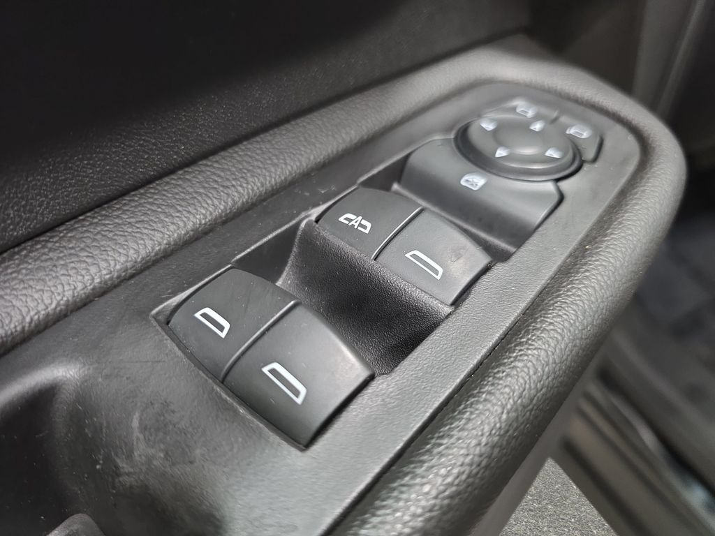 Used 2019 Ebony Twilight Metallic GMC SLE image 26