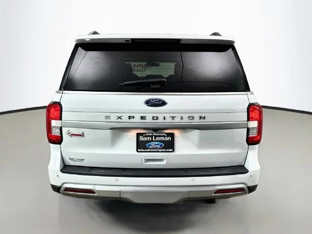Used 2024 Oxford White Ford XLT image 6