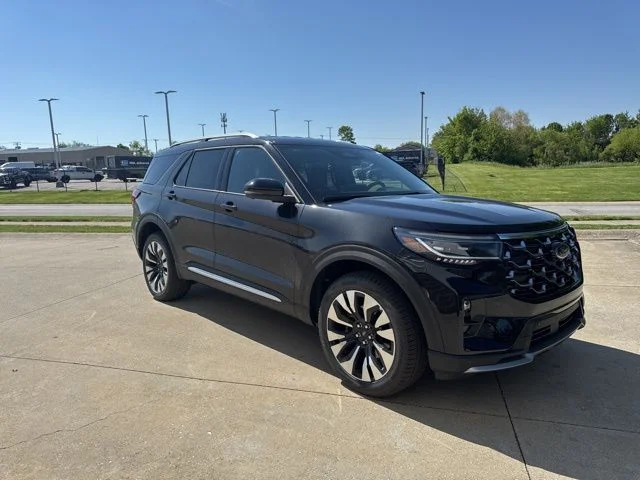 New 2026 Agate Black Metallic Ford Platinum™ image 31