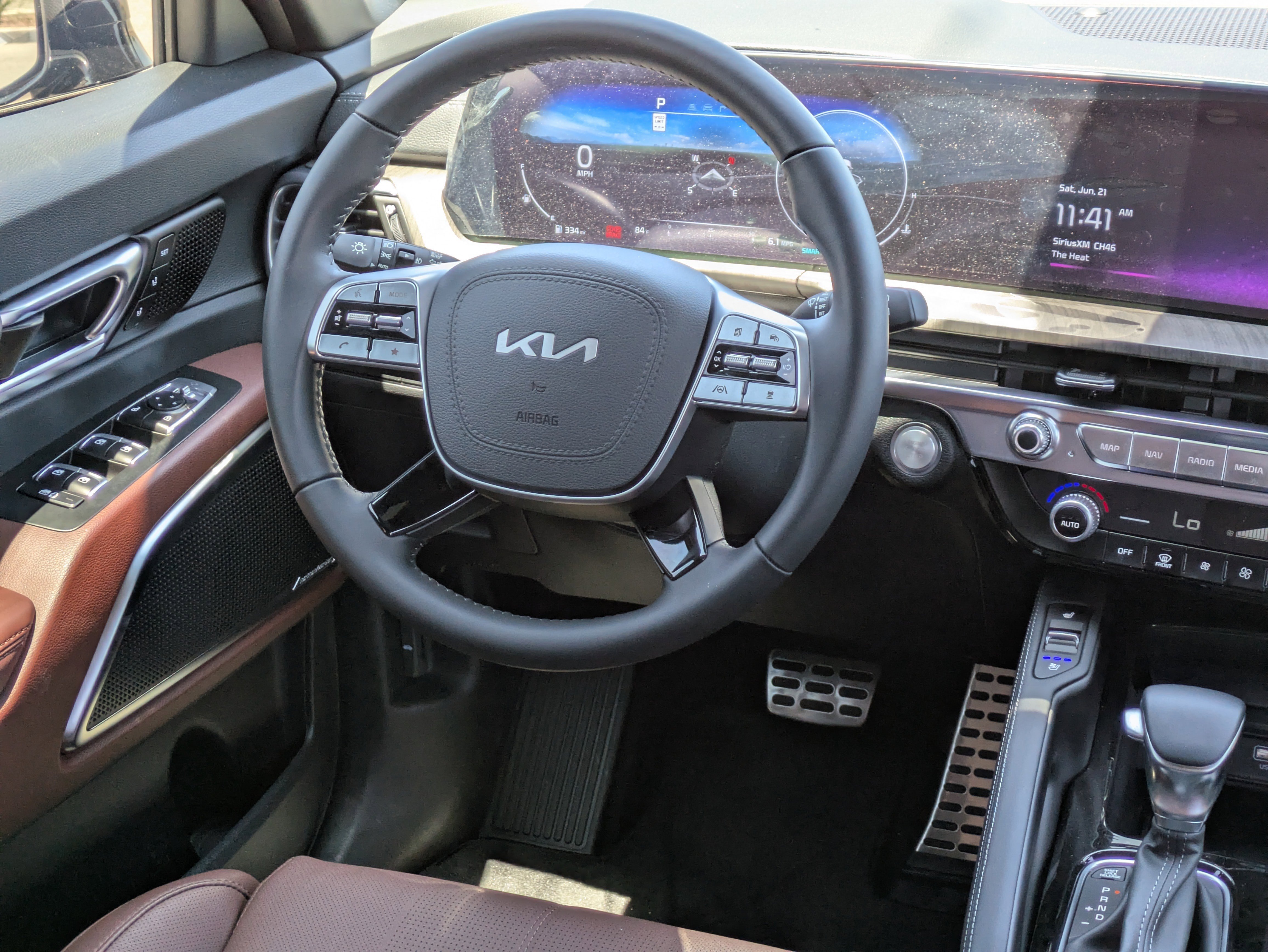 2025 Kia Telluride SX - Photo 17