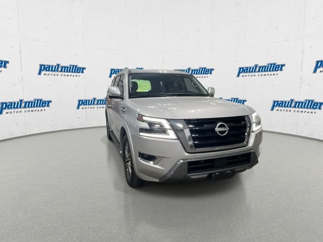 Used 2023 Silver Nissan SL image 3