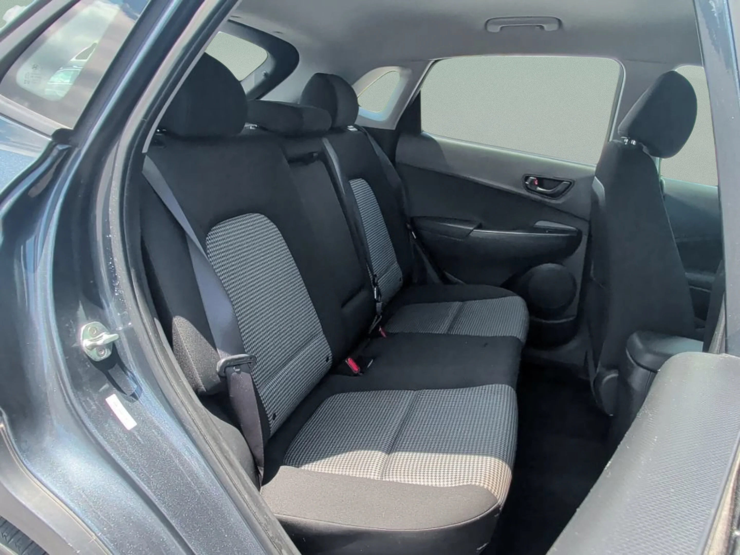 Used 2019 Thunder Gray Hyundai SE image 34