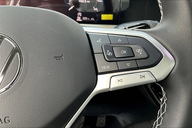 2025 Volkswagen Tiguan SE - Photo 20