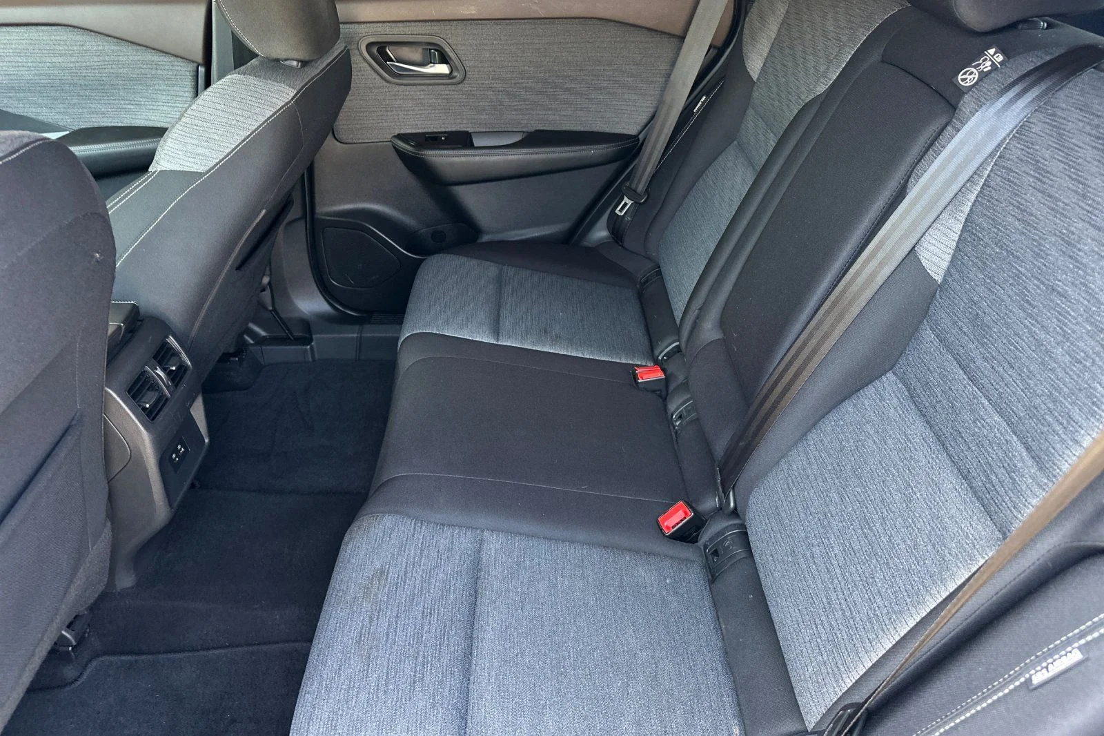 Used 2021 Gray Nissan SV image 11
