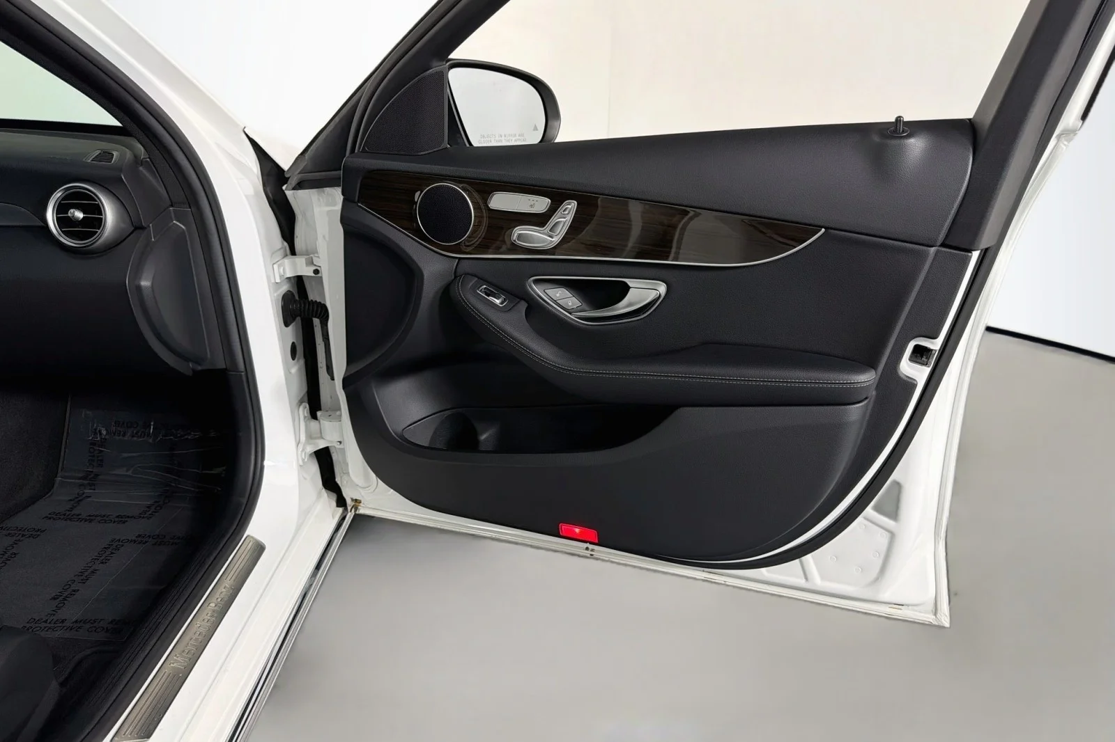 Used 2020 Polar White Mercedes-Benz C 300 image 24