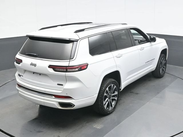 Used 2023 White Jeep Overland image 17