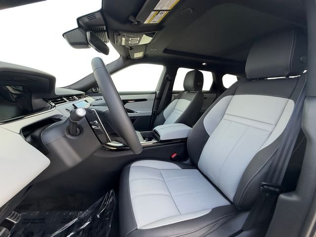 New 2026 Santorini Black Land Rover Hoxton Edition image 10