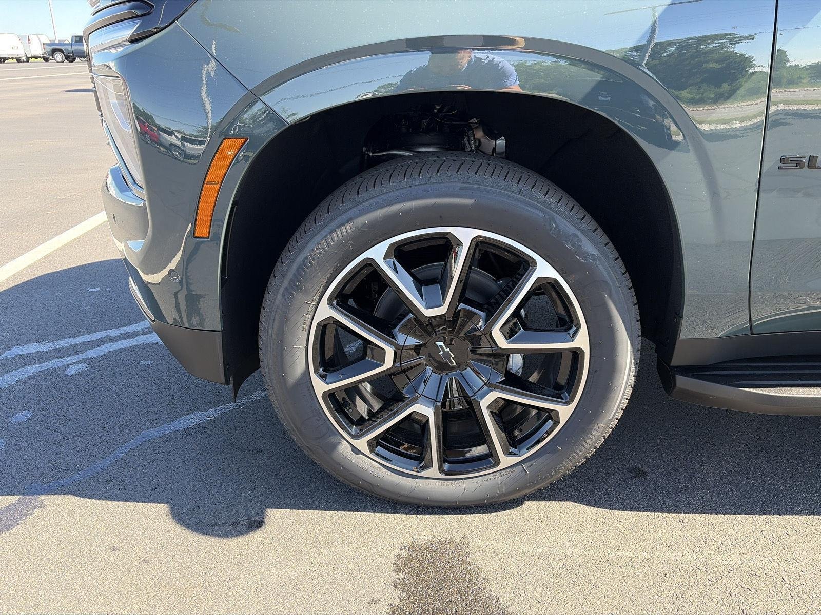 2026 Chevrolet Suburban RST - Photo 13
