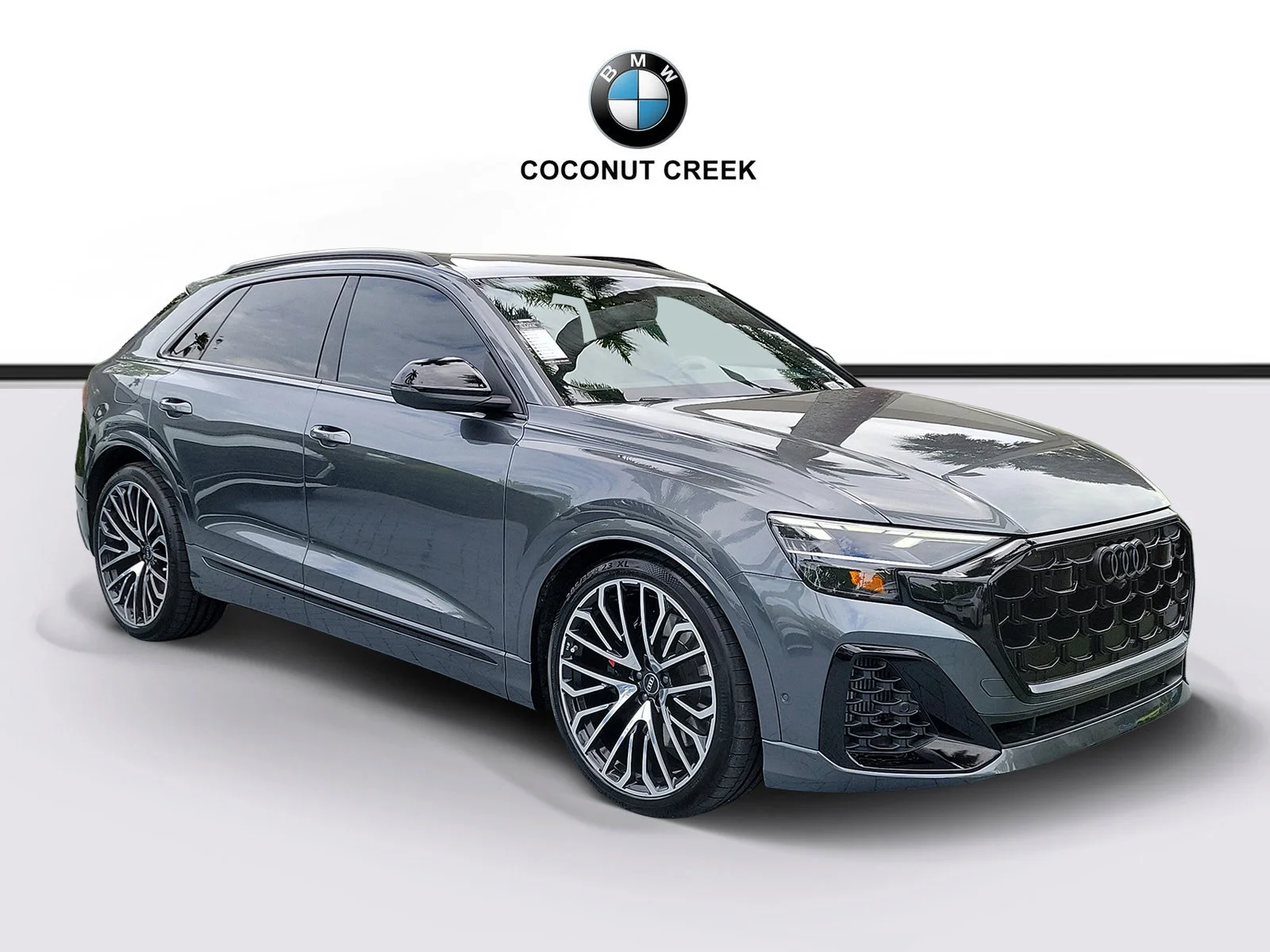 2024 Audi SQ8 Premium Plus's photo