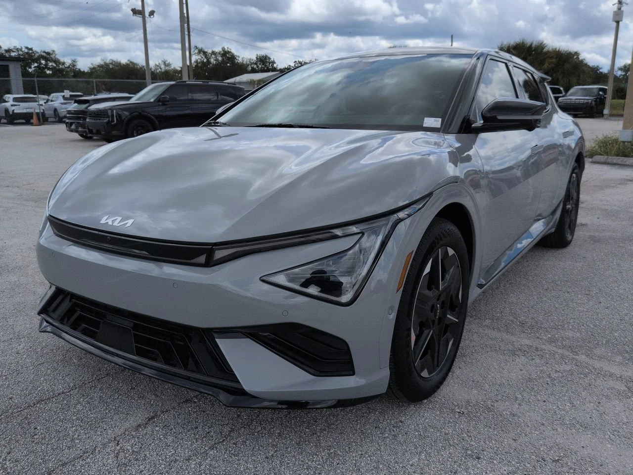 New 2026 Wolf Gray Kia GT-Line image 8