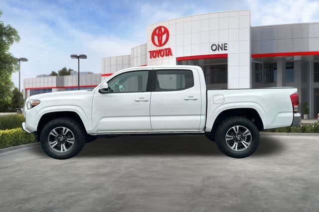 Used 2019 White Toyota SR5 image 8