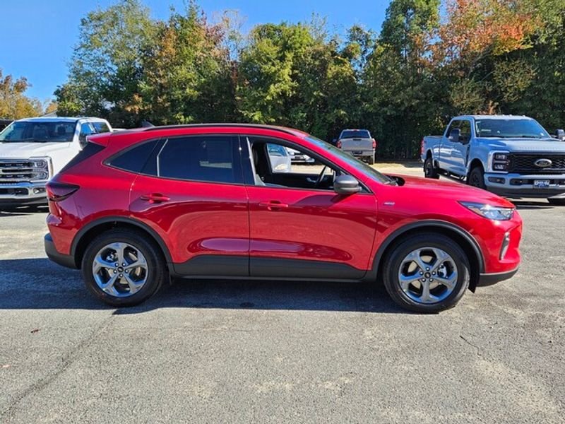 New 2026 Rapid Red Metallic Tinted Clearcoat Ford ST-Line image 14