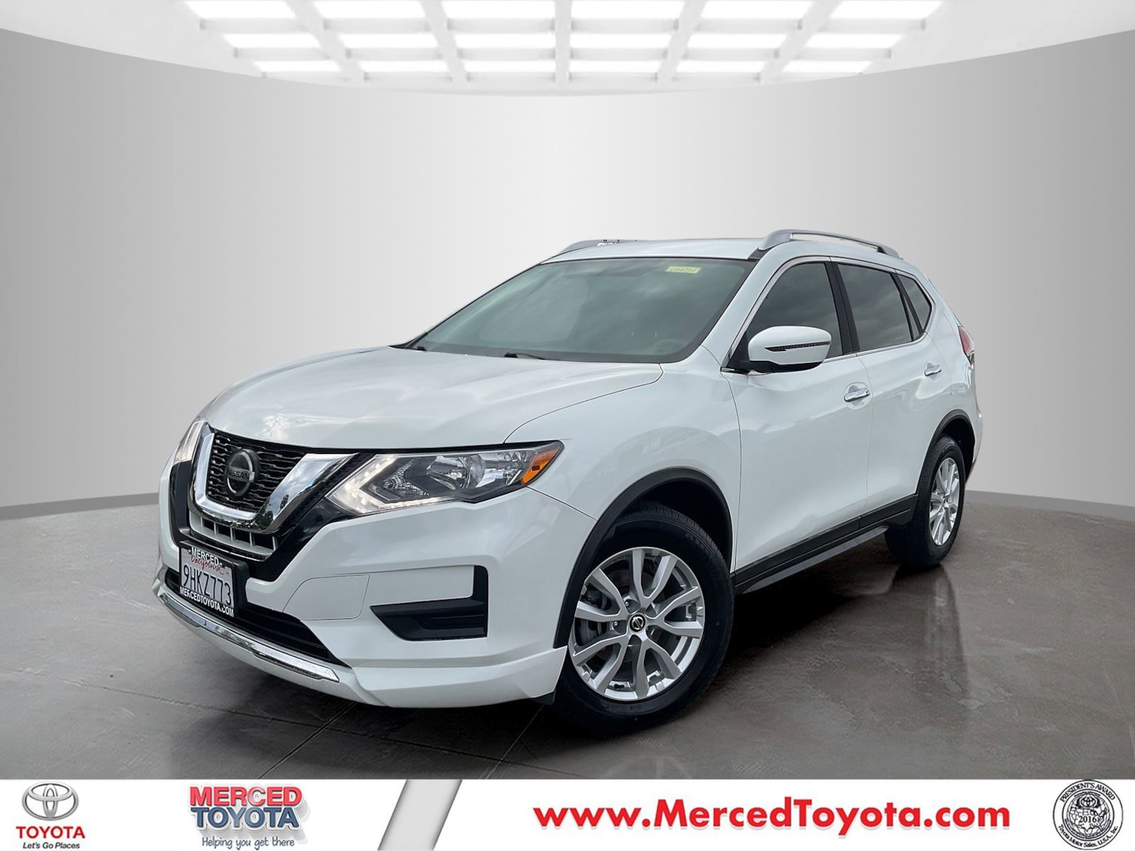 2018 Nissan Rogue SV FWD's photo