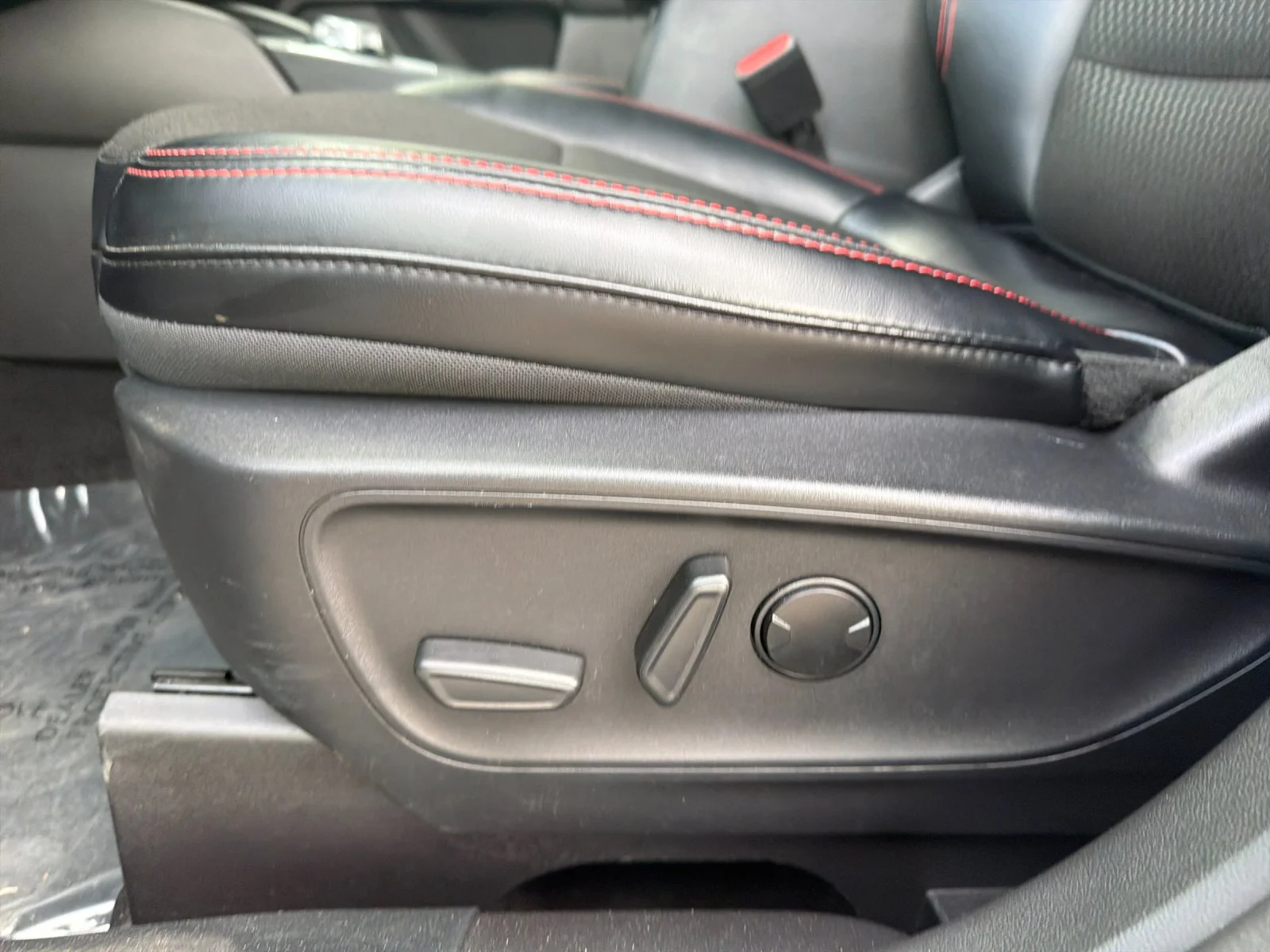 Used 2025 Gray Ford ST-Line image 12