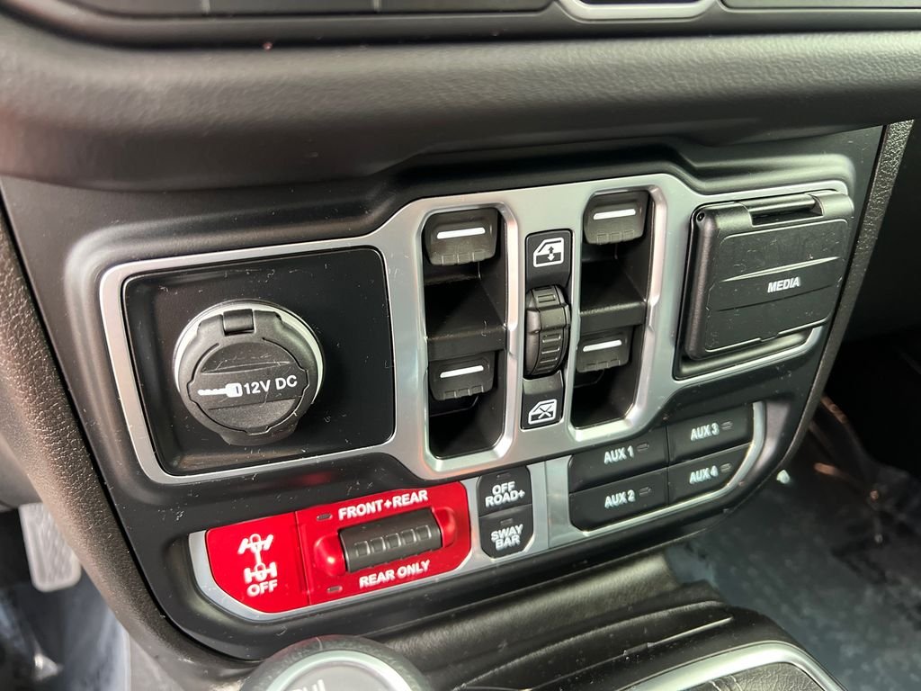 Used 2025 Black Jeep Rubicon image 21
