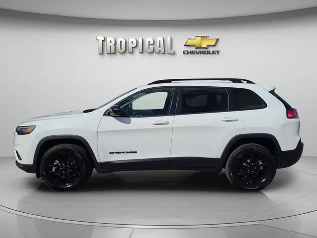 Used 2023 White Jeep Altitude Lux image 2