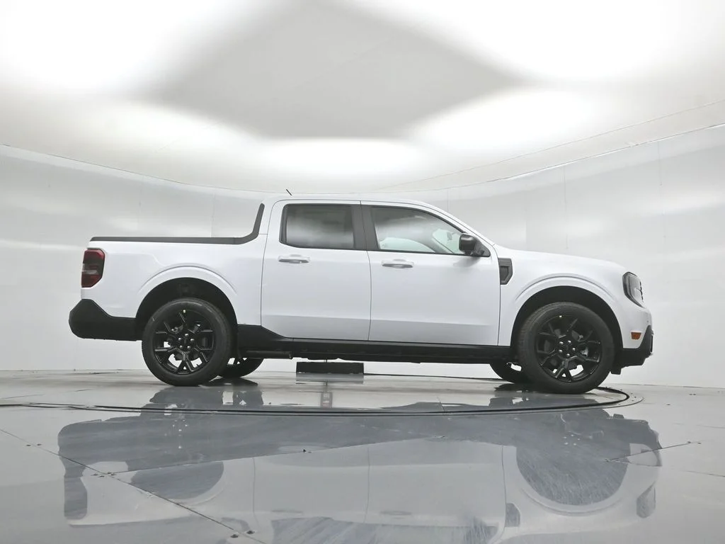 New 2026 White Ford Lariat image 47