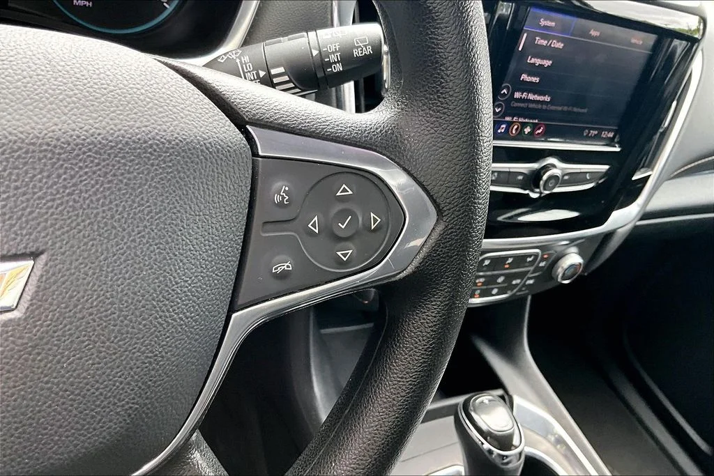 Used 2020 Black Chevrolet LS image 21