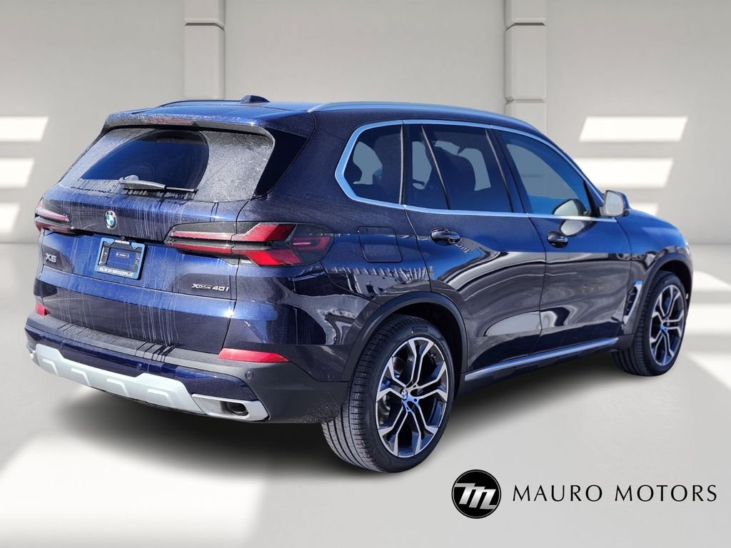 Used 2026 Blue BMW xDrive40i image 3