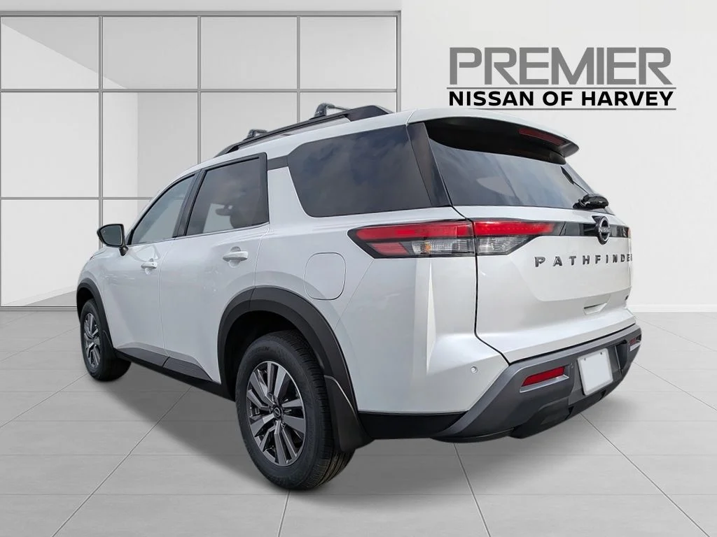 New 2026 Everest White Pearl TriCoat Nissan SL image 2