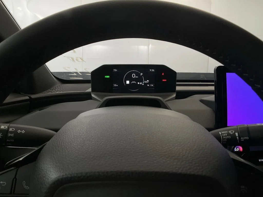 2026 Toyota bZ XLE - Photo 27