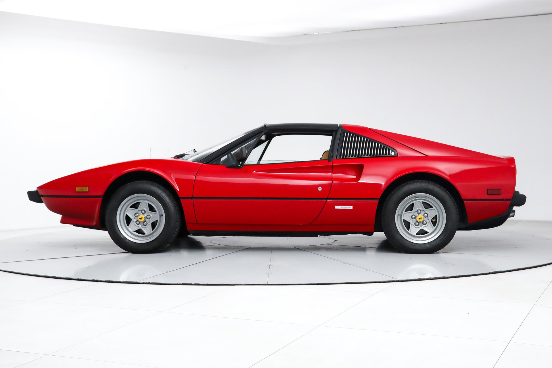 Used 1981 Red Ferrari  image 7