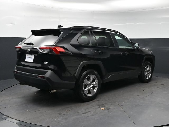 Used 2025 Midnight Black Metallic Toyota XLE image 5