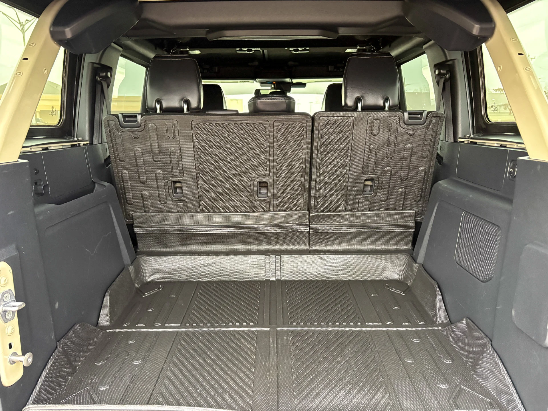 Used 2025 Beige Ford Outer Banks image 32