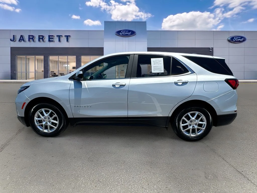 Used 2022 Silver Chevrolet LT image 4
