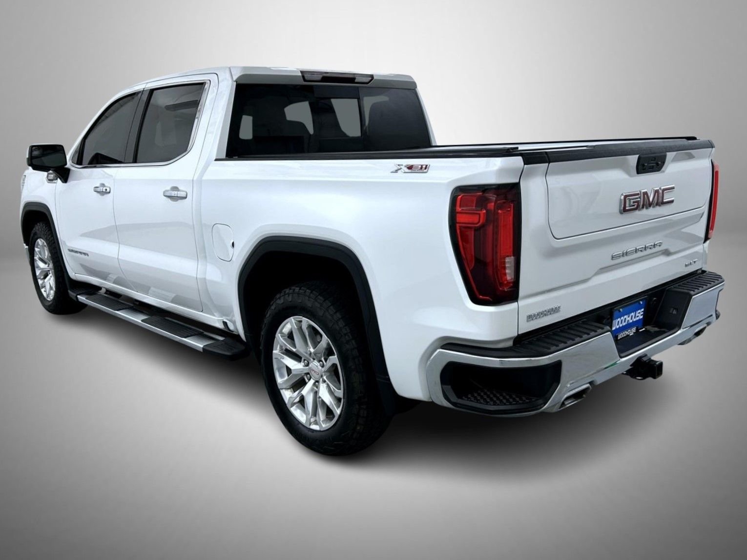 Used 2021 White GMC SLT image 7