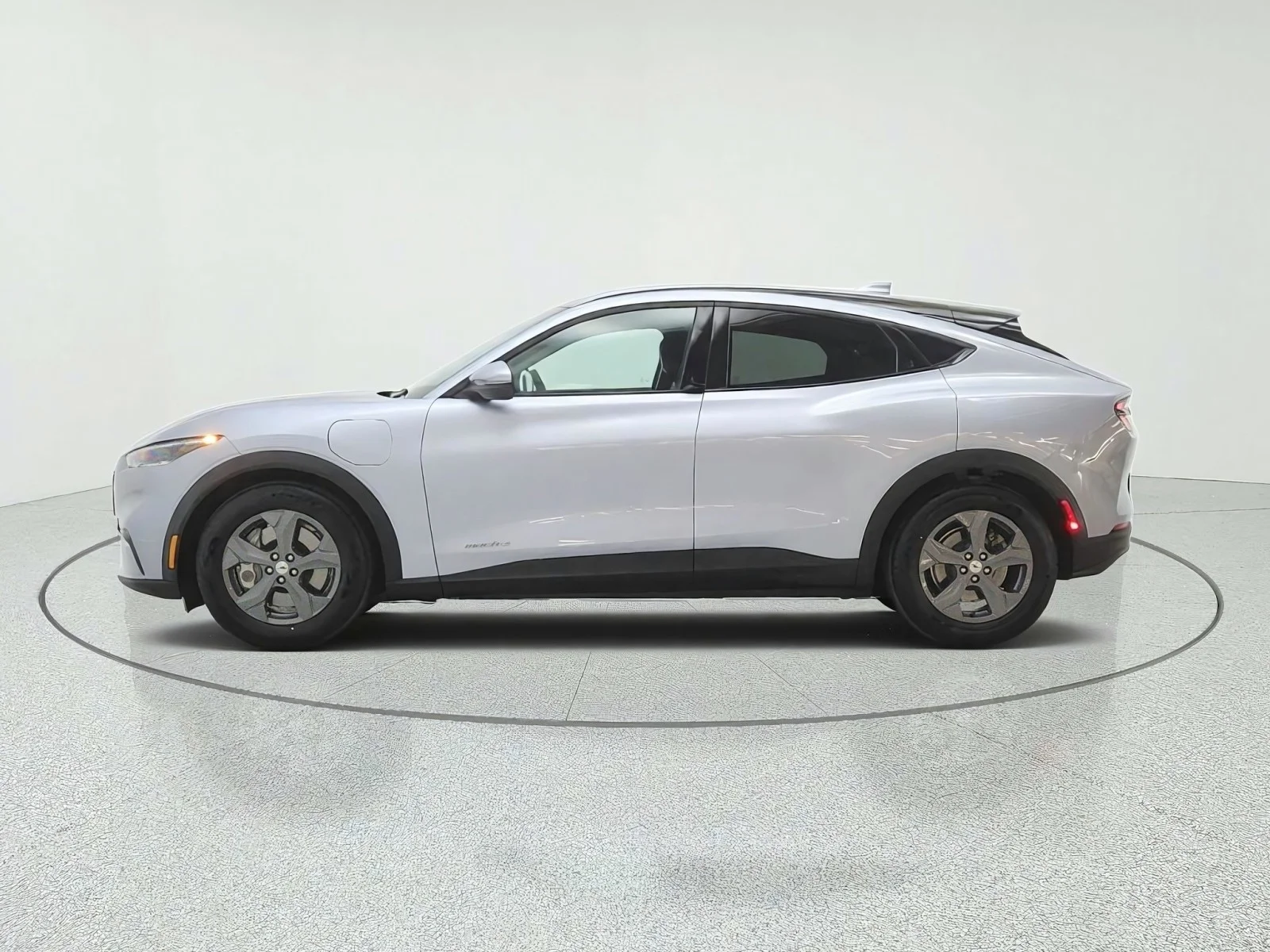 Used 2022 Iced Blue Silver Metallic Ford Select RWD image 8