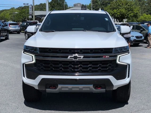 Used 2022 White Chevrolet Z71 image 8