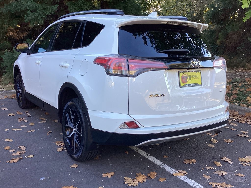 Used 2017 White Toyota SE image 11