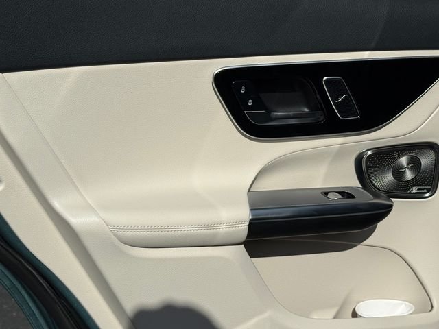 New 2026 Verde Silver Metallic Mercedes-Benz GLC 300 image 24