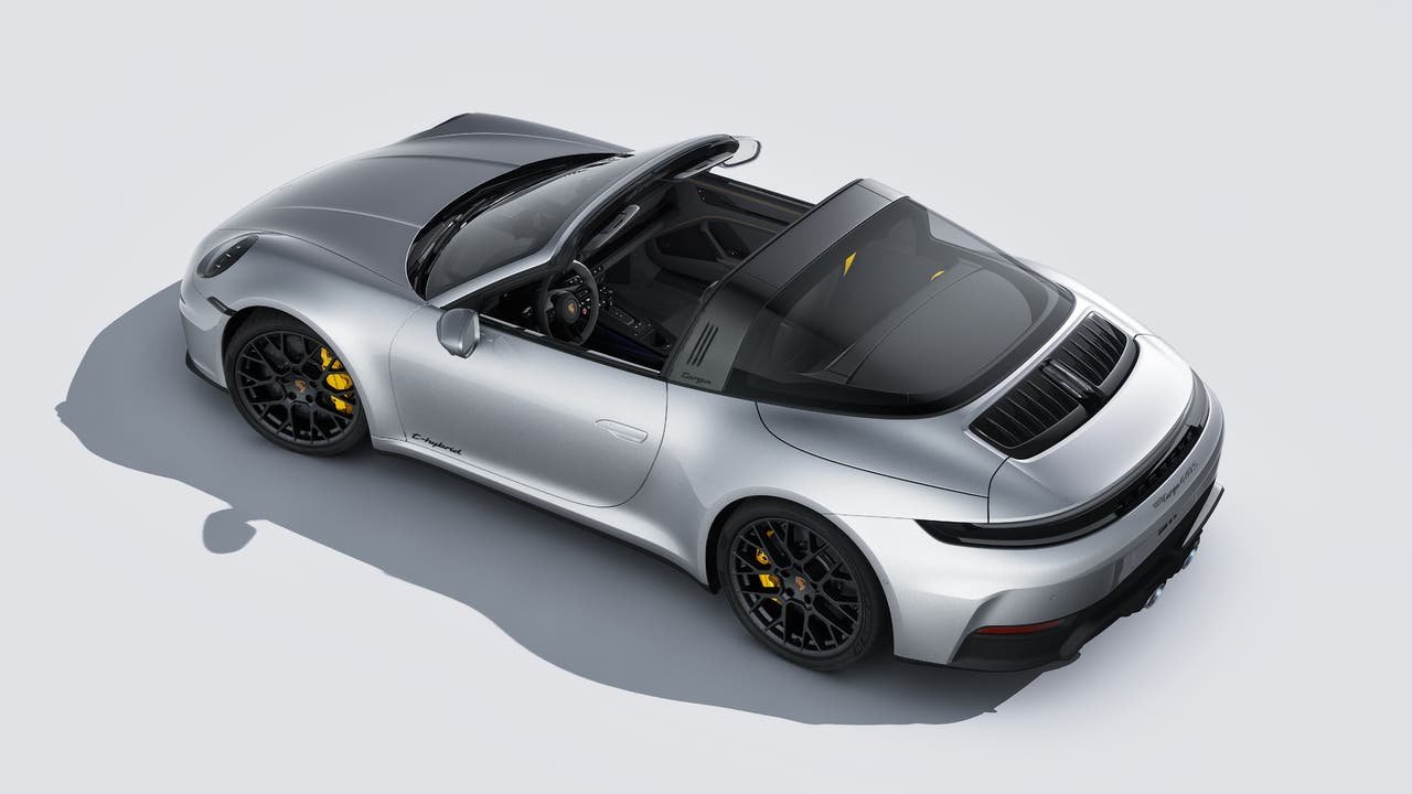 New 2026 GT Silver Metallic Porsche Targa 4 GTS image 4