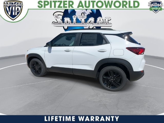 New 2026 Summit White Chevrolet LT image 6